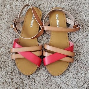 Old Navy strappy sandal girl's size 12